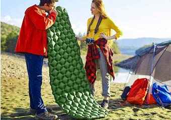 oppblåsbar pute camping liggeunderlag oppblåst