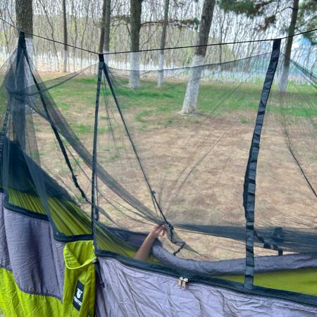 Utendørs Nylon Bærbar Fallskjerm Dobbel Camping Myggnett Hengekøye med Tau og Karabinere