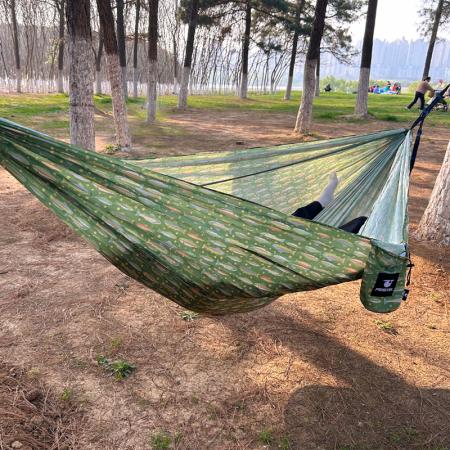 Fallskjermduk Nylon Camping Fotturer Myggsikker Trehuske 150kg Kapasitet Utendørs Hengekøye